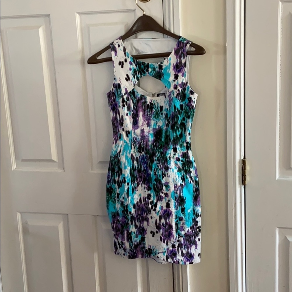 Guess key hole dress